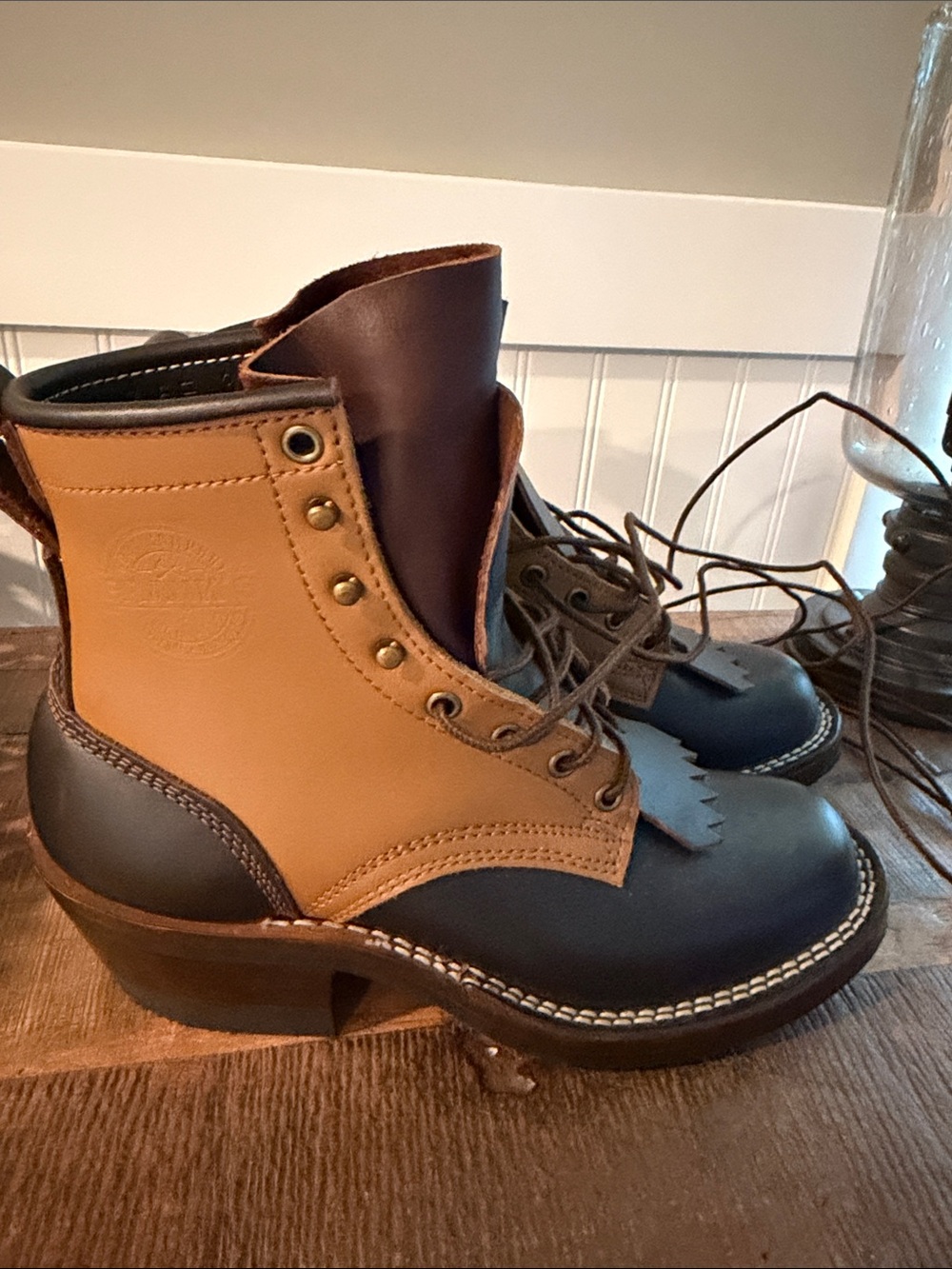 Men's Brown Leather and Suede Lace-Up Work Boots Bundle - Picture 5 of 7
